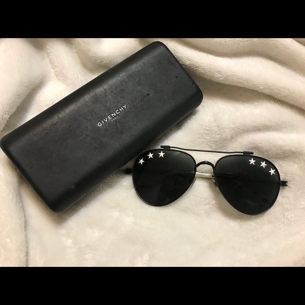Givenchy Aviator Sunglasses with stars